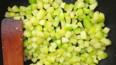 солянка из кабачков