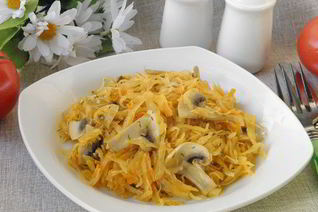 Солянка из свежей капусты с грибами