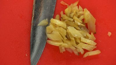 солянка мясная с каперсами