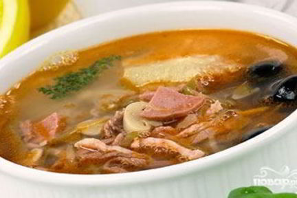 Солянка на ребрышках