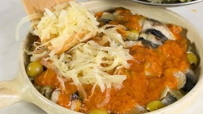 солянка рыбная на сковороде