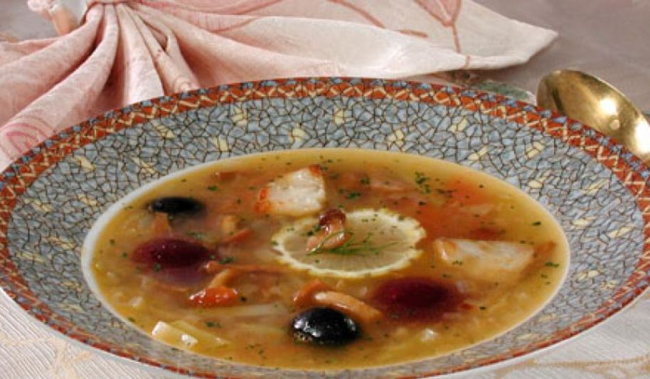 Рецепт солянки рыбной с грибами