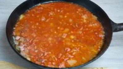 солянка с колбасой