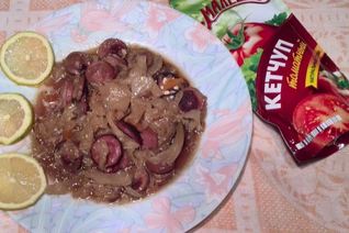 Солянка с сосисками