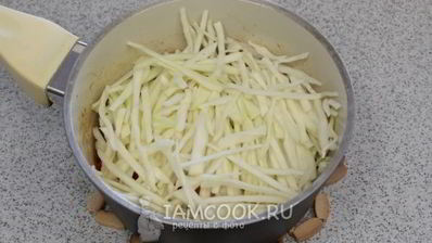 солянка с сосиской