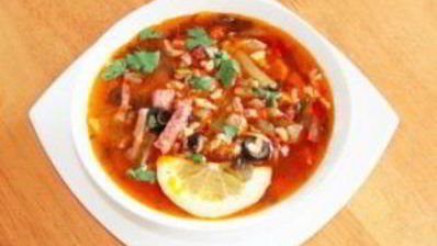 солянка с томатной пастой