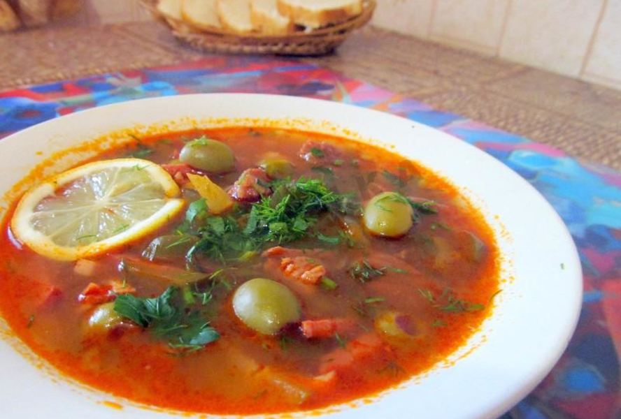 Солянка сборная мясная в мультиварке