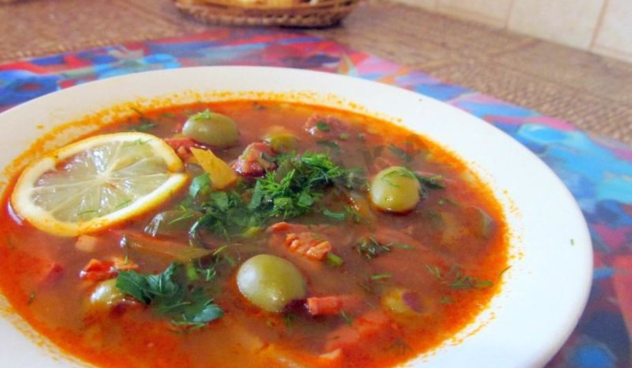 Рецепт солянки сборной мясной в мультиварке