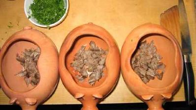 солянка в горшочке