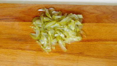 суп солянка с оливками и колбасой