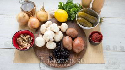 вегетарианская грибная солянка