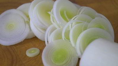 суп из нута с беконом и розмарином