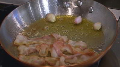 суп из нута с беконом и розмарином