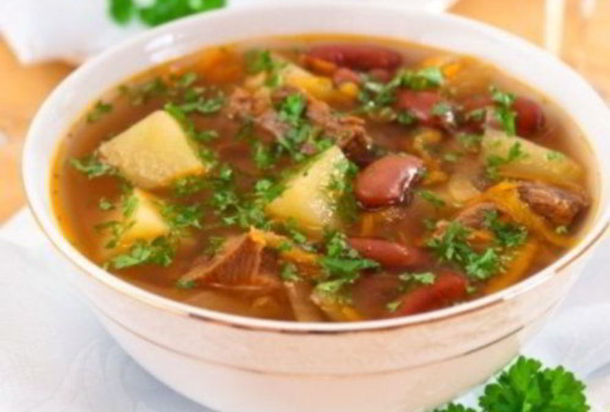 Суп из свинины с фасолью и картофелем по-украински