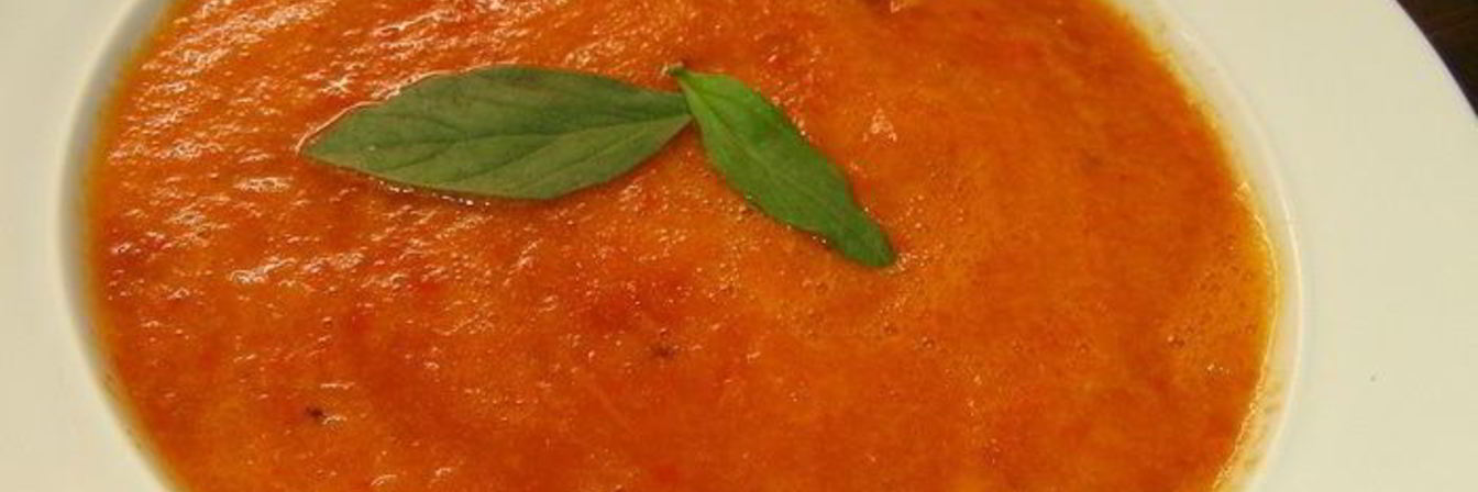 Суп из запеченных перцев с апельсиновым соком и тмином