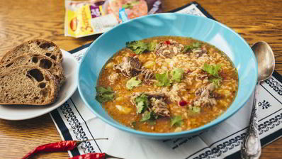 харчо по-грузински со сливами