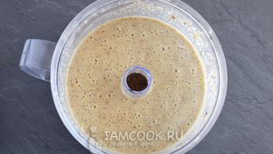 чешский чесночный суп-пюре в хлебе