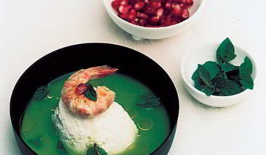 Рецепт горохового супа-пюре с сыром рикотта и зернами граната