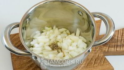 каталонский картофельный суп-пюре с бобами