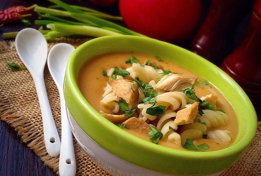 Куриный суп-пюре с макаронами