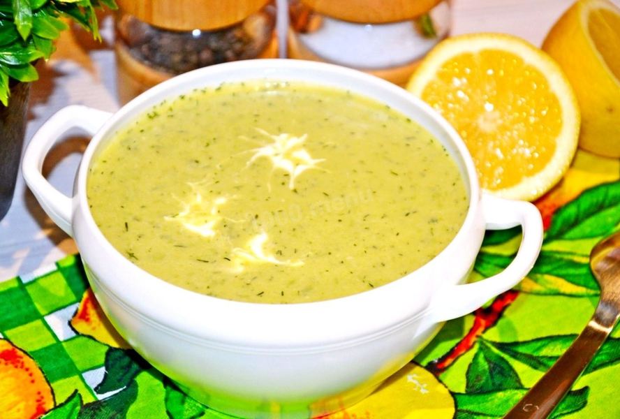 Постный суп-пюре из зеленого горошка