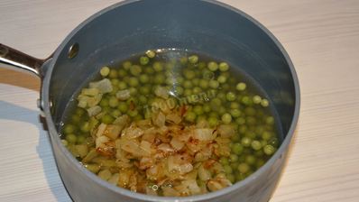 постный суп-пюре из зеленого горошка