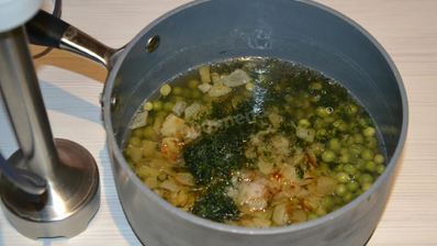 постный суп-пюре из зеленого горошка