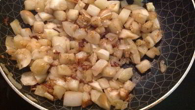 суп-пюре из белой фасоли с баклажанами