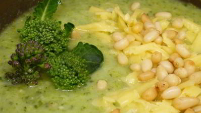 суп-пюре из брокколи и картофеля