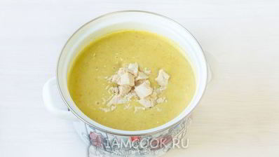 суп-пюре из кабачков с плавленным сыром