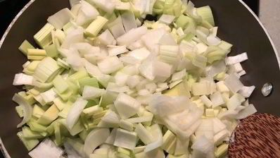 суп-пюре из лука-порея