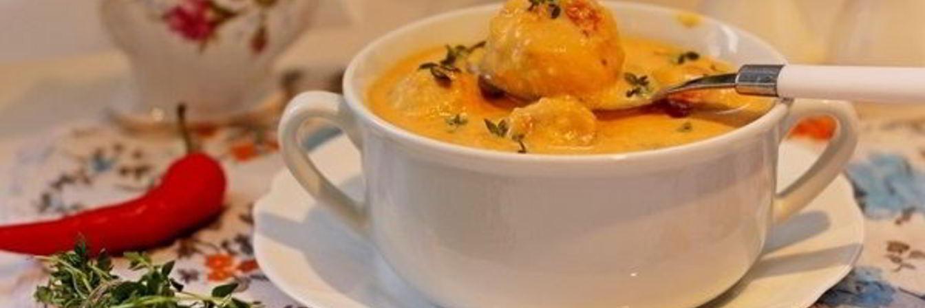 Суп-пюре из тыквы с фрикадельками