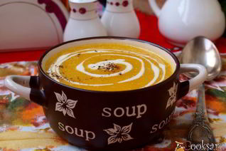 Суп-пюре из тыквы с сельдереем