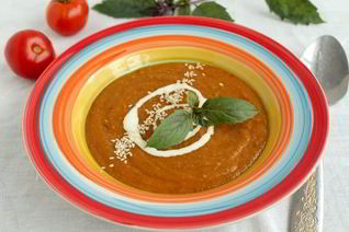 Суп-пюре с баклажаном, томатами и чечевицей
