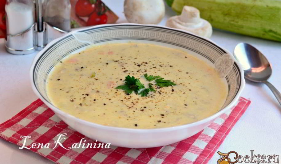 Рецепт супа-пюре с кабачками, шампиньонами и плавленым сыром