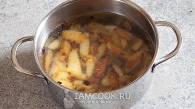 суп-пюре с жареной картошкой