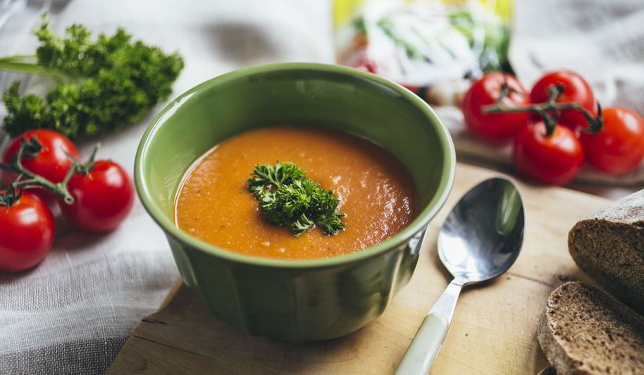 Рецепт томатного супа-пюре с розмарином