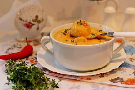 Тыквенный суп-пюре с фрикадельками