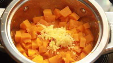 тыквенный суп-пюре с гребешками