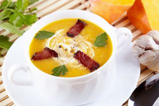 Тыквенный суп-пюре с копченым беконом