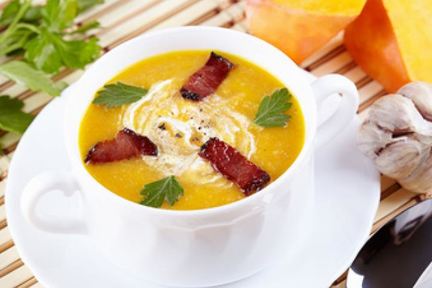 Тыквенный суп-пюре с копченым беконом