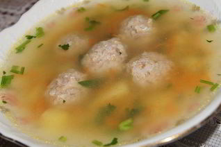 Суп с фрикадельками