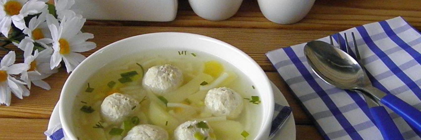 Суп с куриными фрикадельками