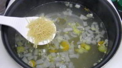 суп с куриными фрикадельками