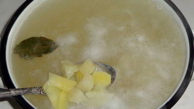 суп с пельменями