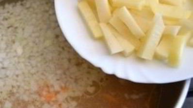 суп с рисом и картошкой