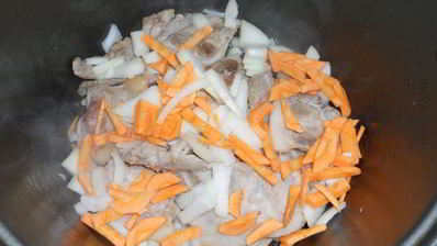 суп со свиными ребрышками и рисом в мультиварке