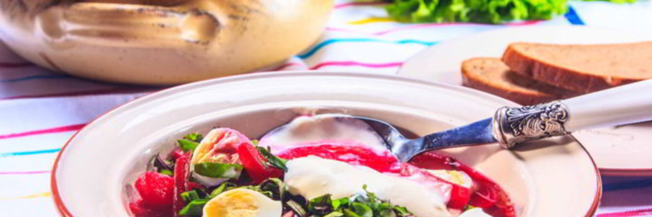 Холодный свекольник с ботвой