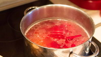 холодный свекольник с ботвой