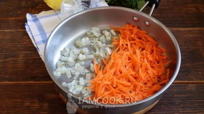 классический горячий свекольник с курицей